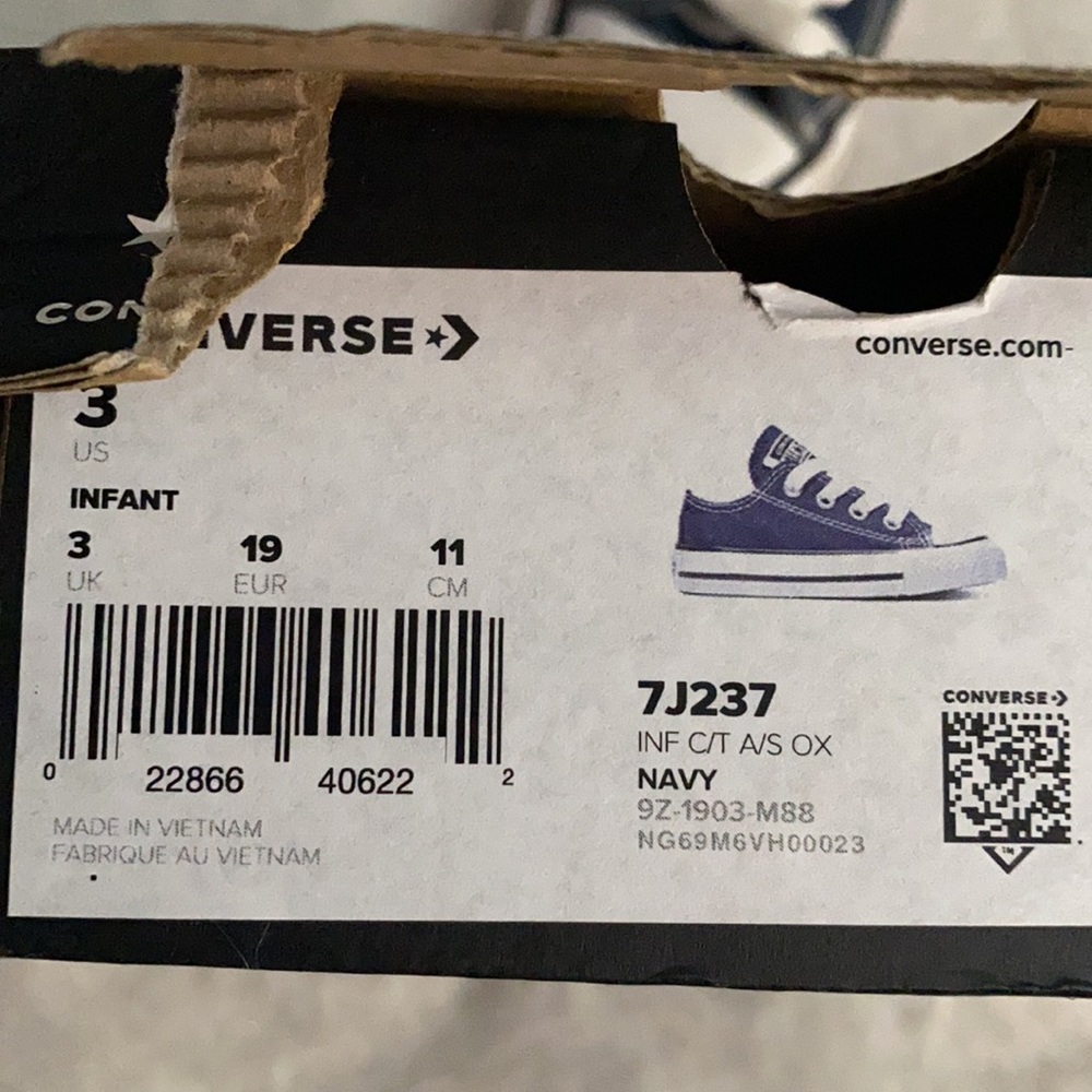 Infant Converse - Picture 2 of 2
